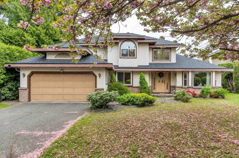 House for sale at 10528 168a Street Surrey British Columbia - MLS: R3117883