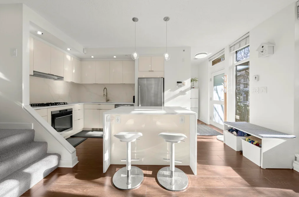 Townhouse for sale at 1053 Homer Street Vancouver British Columbia - MLS: R3097765