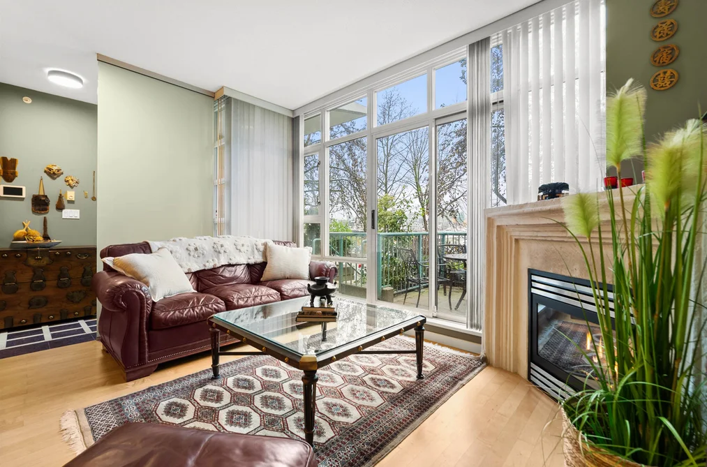 1053 MARINASIDE CRESCENT, Vancouver BC V6Z 3A5, Vancouver BC — Residential for Sale - Photo 2