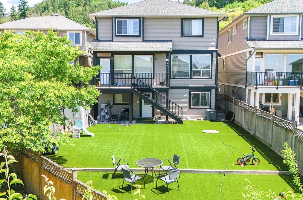 10553 248 STREET, Maple Ridge BC V2W 0G2, Maple Ridge BC — Residential for Sale - Photo 2