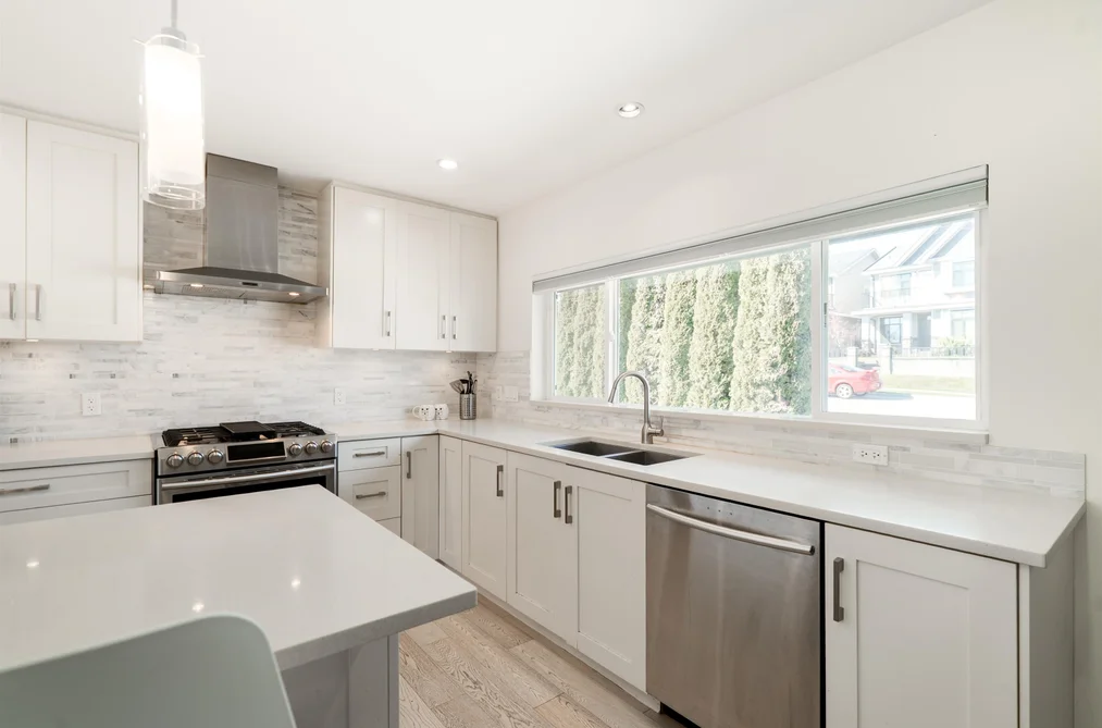 1056 DANSEY AVENUE, Coquitlam BC V3K 3H3, Coquitlam BC — Residential for Sale - Photo 3