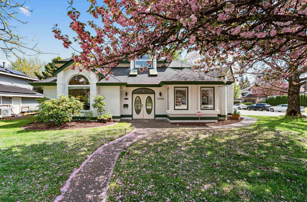 10566 168 STREET, Surrey BC V4N 1R9, Surrey BC — Residential for Sale - Photo 2