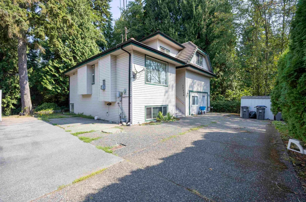 House for sale at 10576 154a Street Surrey British Columbia - MLS: R3160558