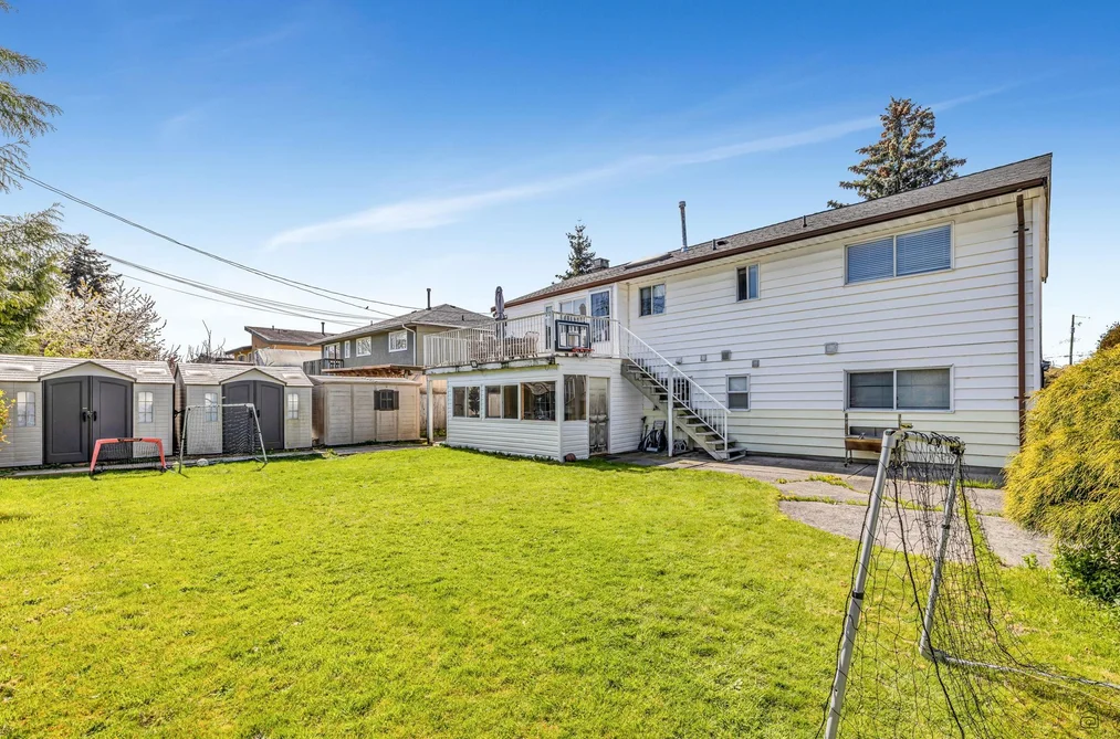 10580 SEAHAM CRESCENT, Richmond BC V7A 3Y7, Richmond BC — Residential for Sale - Photo 2