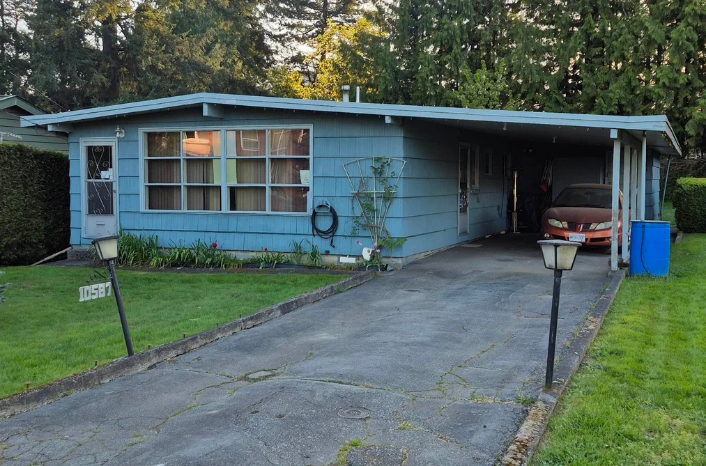 House for sale at 10587 138a Street Surrey British Columbia - MLS: R3121649