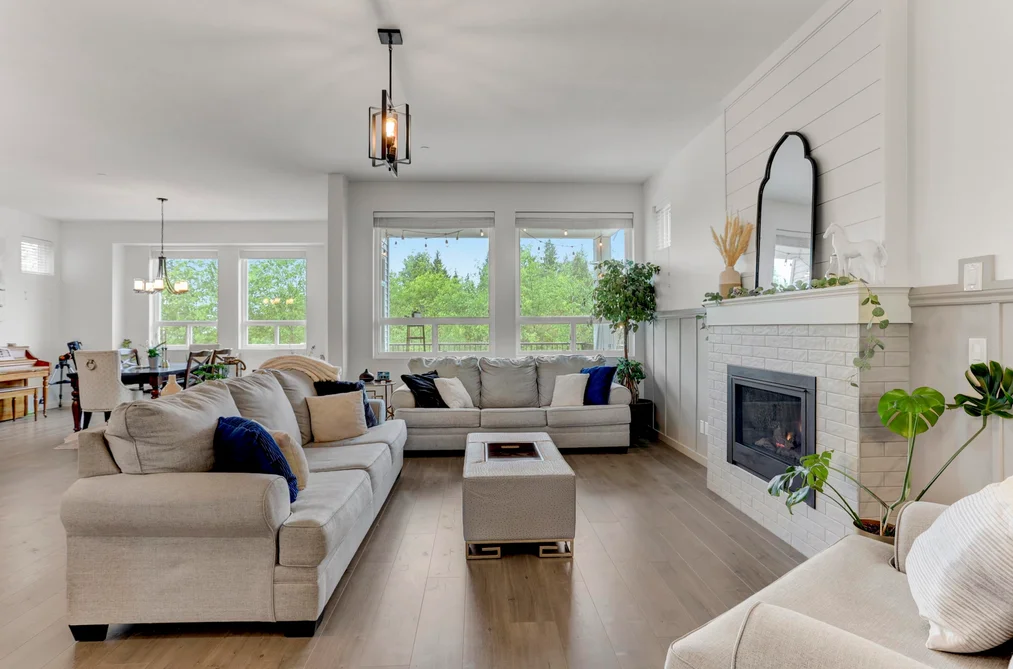 10597 JACKSON ROAD, Maple Ridge BC V2W 1G6, Maple Ridge BC — Residential for Sale - Photo 2