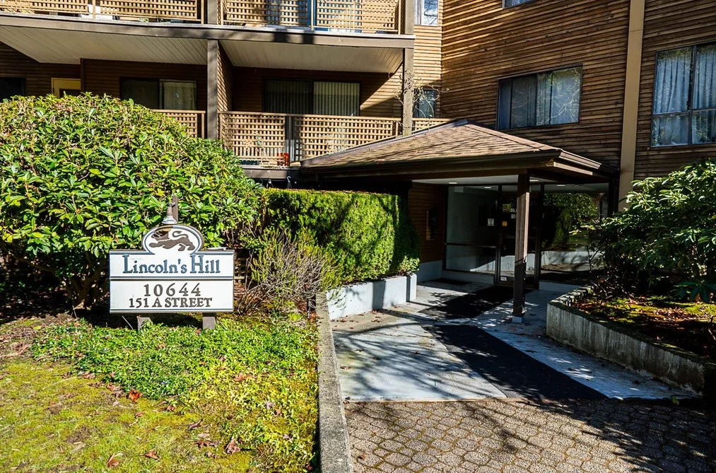 Condo for sale at 106 10644 151a Street Surrey British Columbia - MLS: R3157909