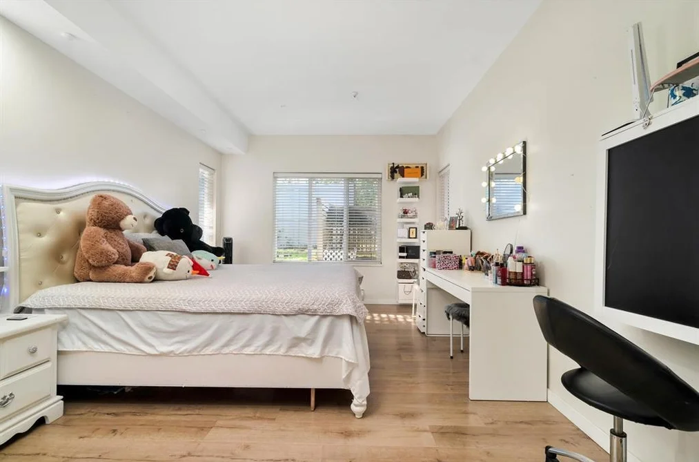 Condo for sale at 106 10675 138a Street Surrey British Columbia - MLS: R3103851