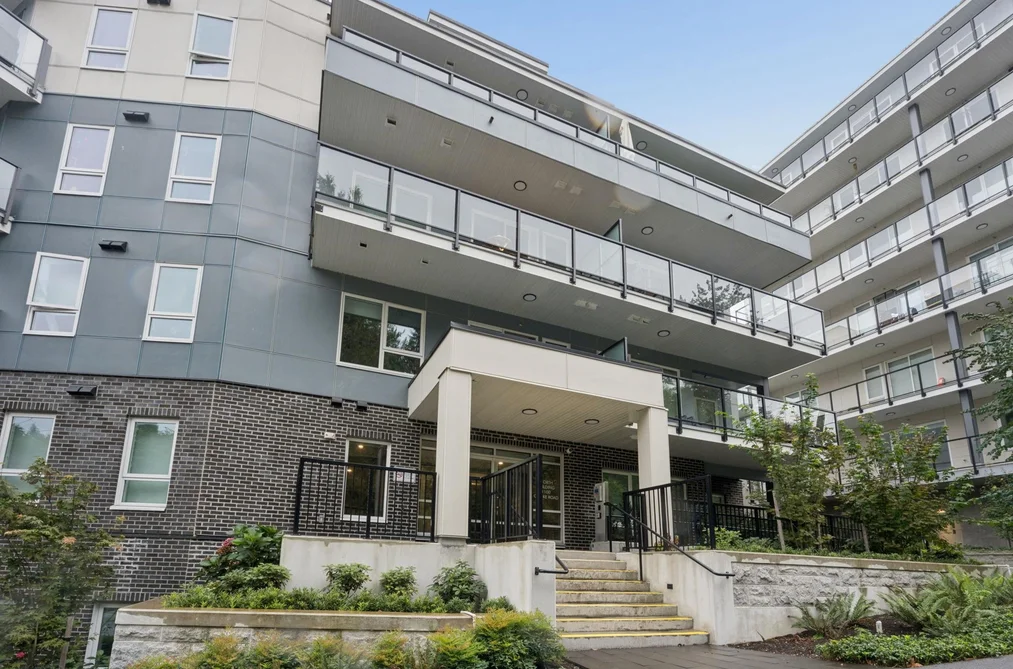 Condo for sale at 106 1100 Clarke Road Vancouver British Columbia - MLS: R3171301