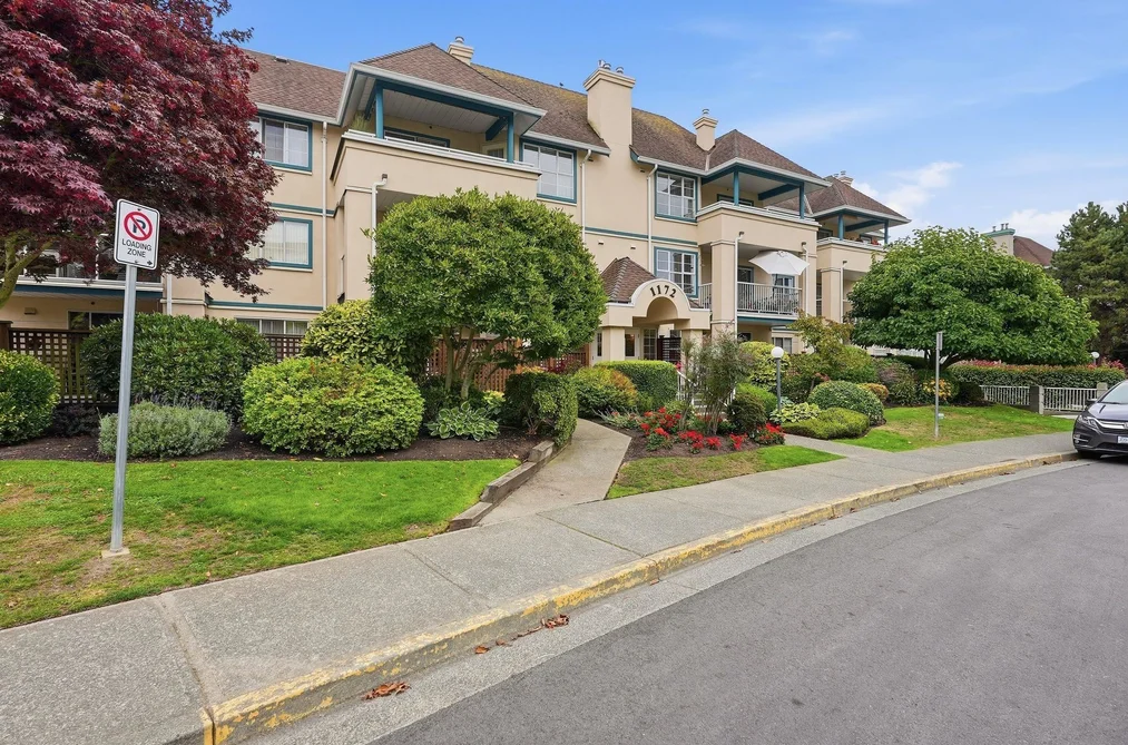 Condo for sale at 106 1172 55 Street Delta British Columbia - MLS: R3170721