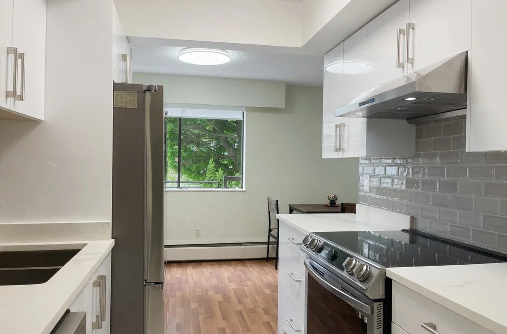 106 1360 MARTIN STREET, White Rock BC V4B 3W5, White Rock BC — Residential for Sale — Photo 4 of 31