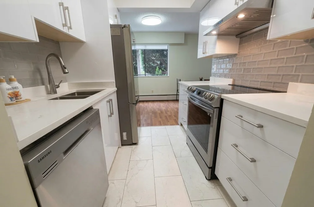 106 1360 MARTIN STREET, White Rock BC V4B 3W5, White Rock BC — Residential for Sale — Photo 5 of 31