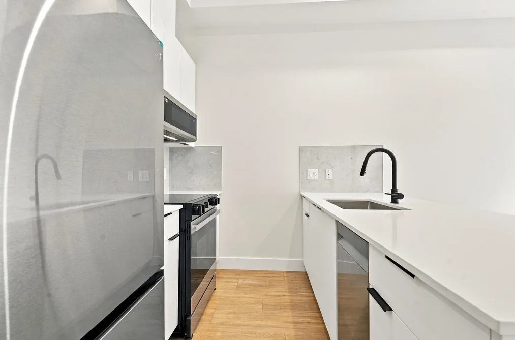 Condo for sale at 106 14398 60 Avenue Surrey British Columbia - MLS: R3169700