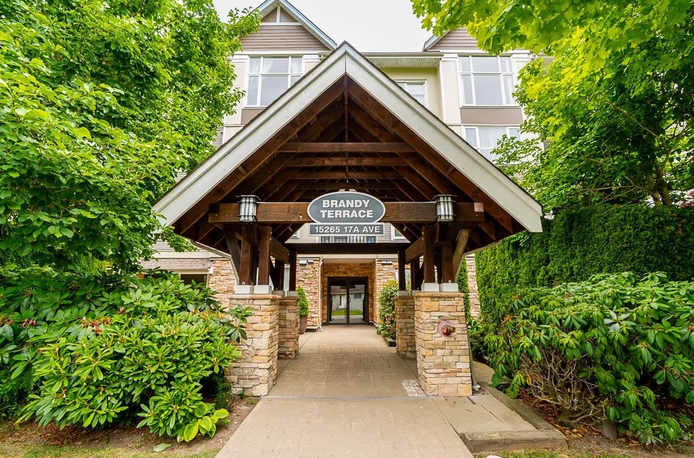 Condo for sale at 106 15265 17a Avenue Surrey British Columbia - MLS: R3133572