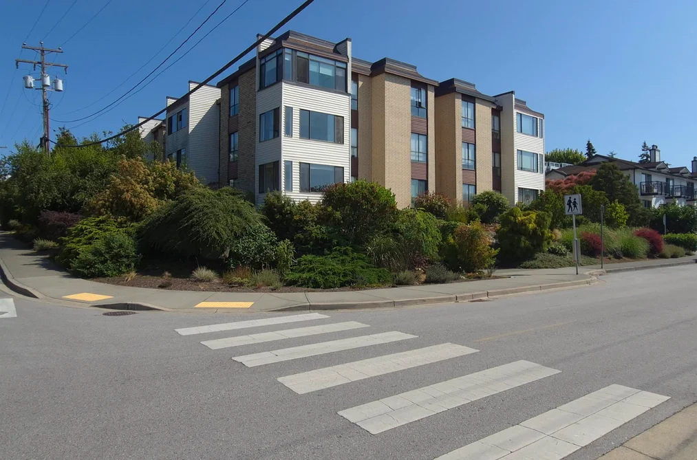 Condo for sale at 106 15265 Roper Avenue White Rock British Columbia - MLS: R3149782