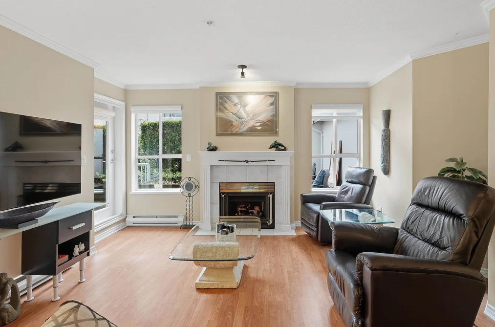 Condo for sale at 106 15272 20 Avenue Surrey British Columbia - MLS: R3125018