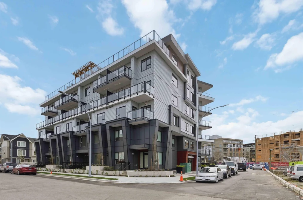 Townhouse for sale at 106 15739 Fraser Highway Surrey British Columbia - MLS: R3099892