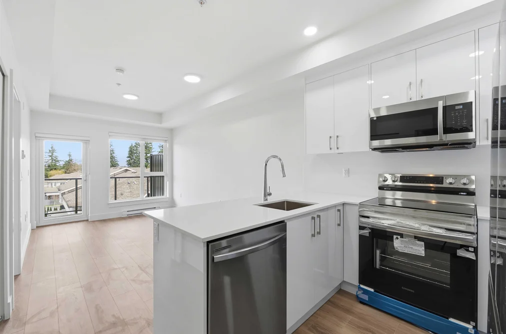106 15739 FRASER HIGHWAY, Surrey BC V4N 1G9, Surrey BC — Residential for Sale - Photo 3