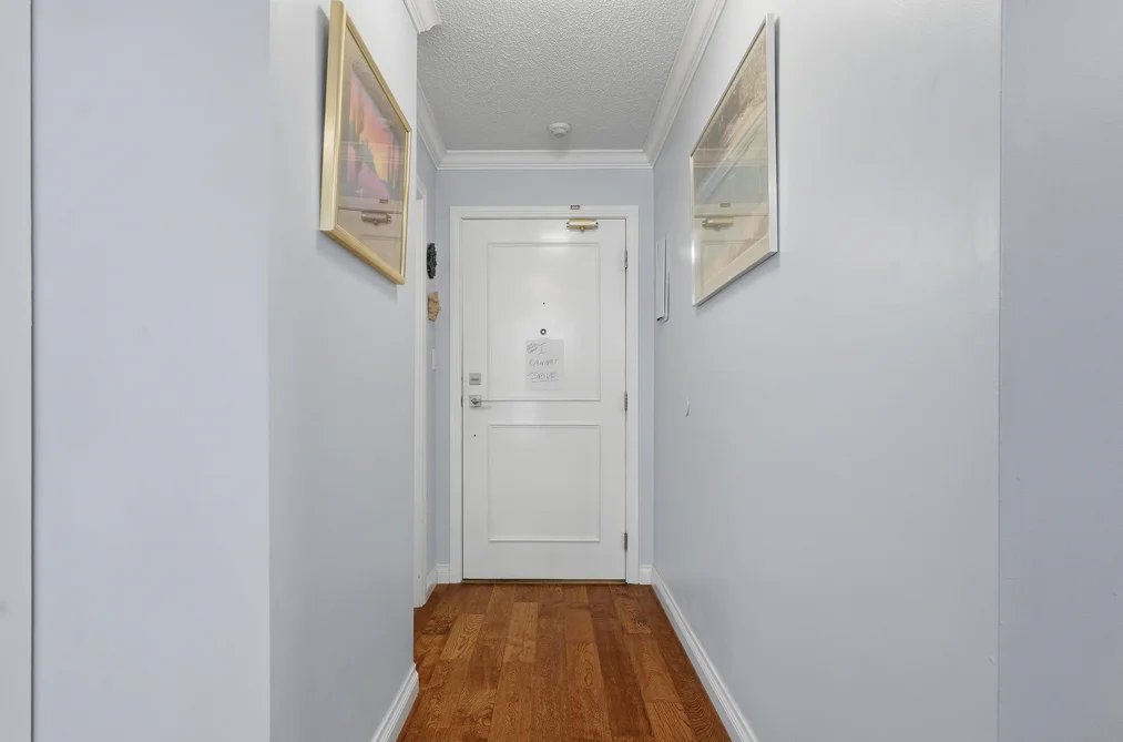 106 1830 E SOUTHMERE CRESCENT, Surrey BC V4A 9C2, Surrey BC — Residential for Sale - Photo 2