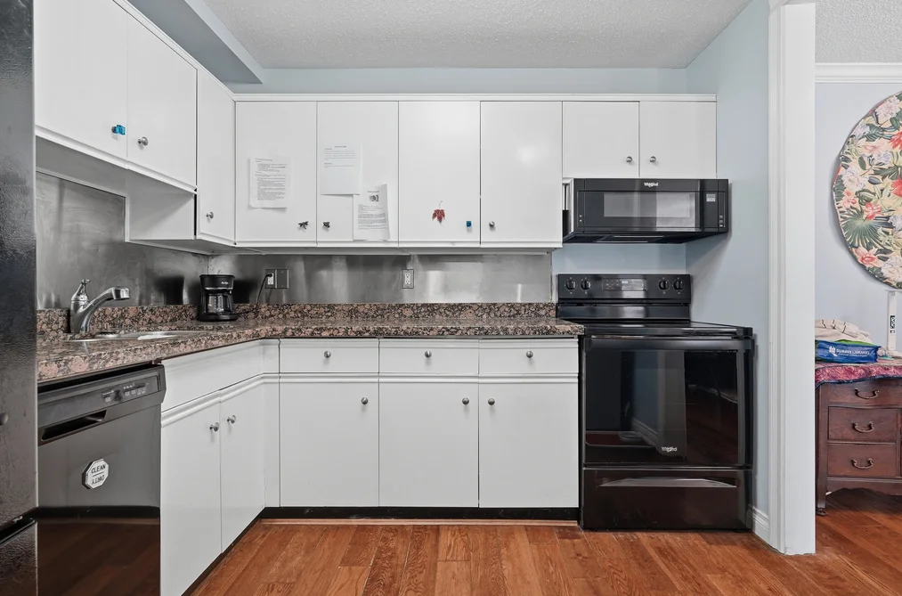 106 1830 E SOUTHMERE CRESCENT, Surrey BC V4A 9C2, Surrey BC — Residential for Sale - Photo 4