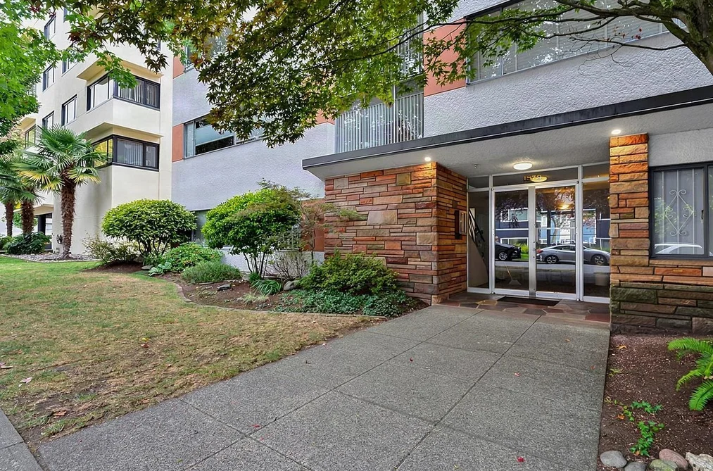 Condo for sale at 105 1879 Barclay Street Vancouver British Columbia - MLS: R3166809