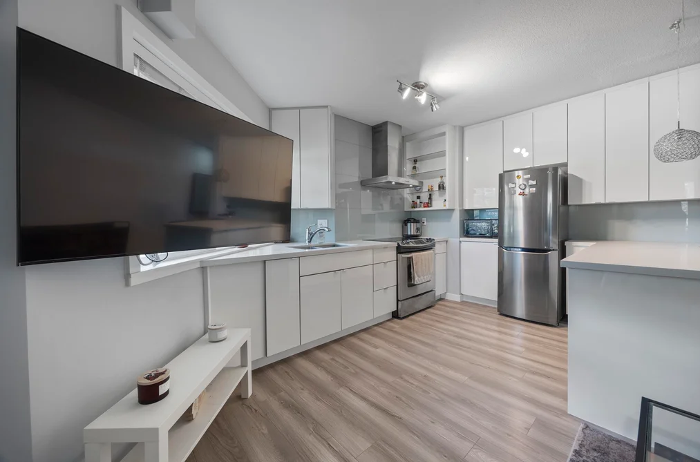 Condo for sale at 106 1988 E 37th Avenue Vancouver British Columbia - MLS: R3118885