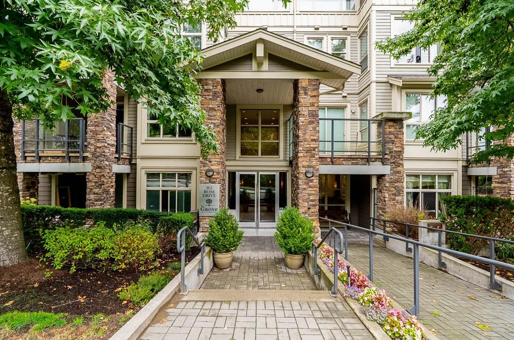 Condo for sale at 106 265 Ross Drive New Westminster British Columbia - MLS: R3162722