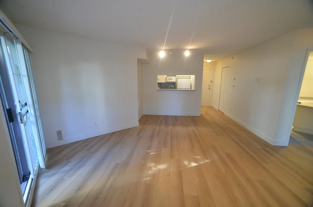 106 3455 ASCOT PLACE, Vancouver BC V5R 6B7, Vancouver BC — Residential for Sale - Photo 5