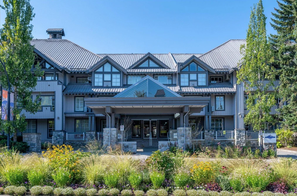 Condo for sale at 106 4573 Chateau Boulevard Whistler British Columbia - MLS: R3089806