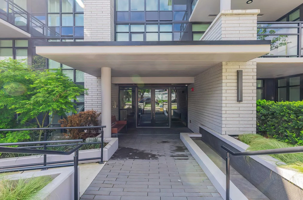 Condo for sale at 106 458 W 63rd Avenue Vancouver British Columbia - MLS: R3107996