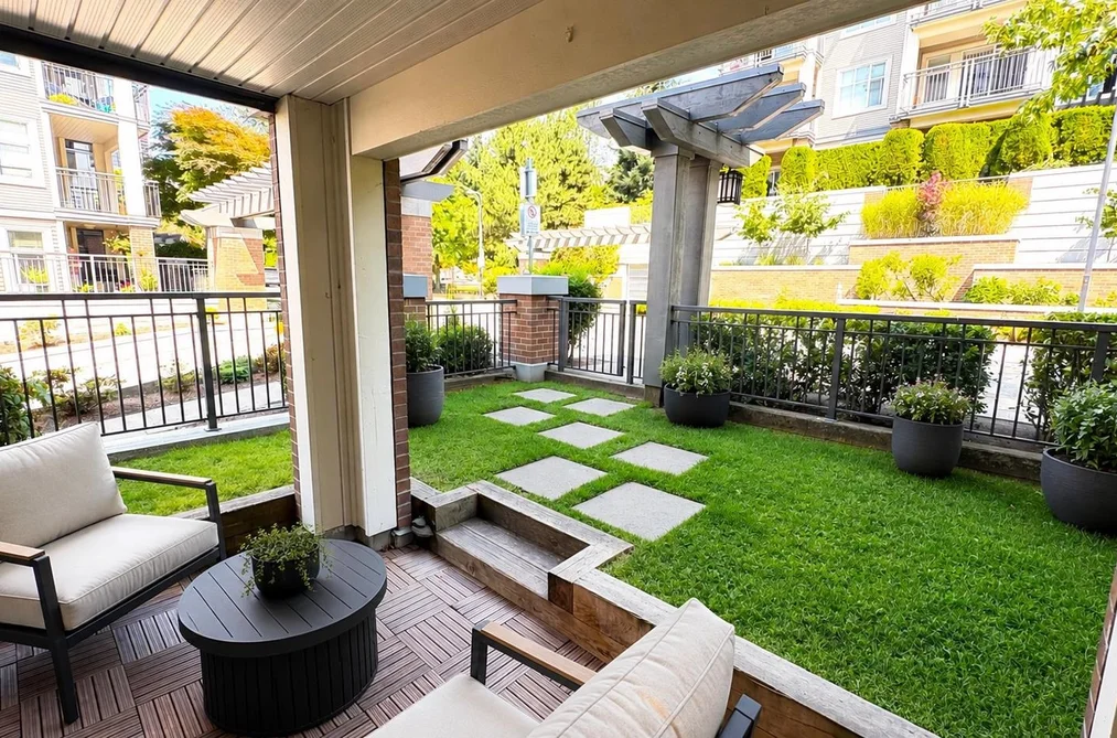 Condo for sale at 106 4788 Brentwood Drive Burnaby British Columbia - MLS: R3159224