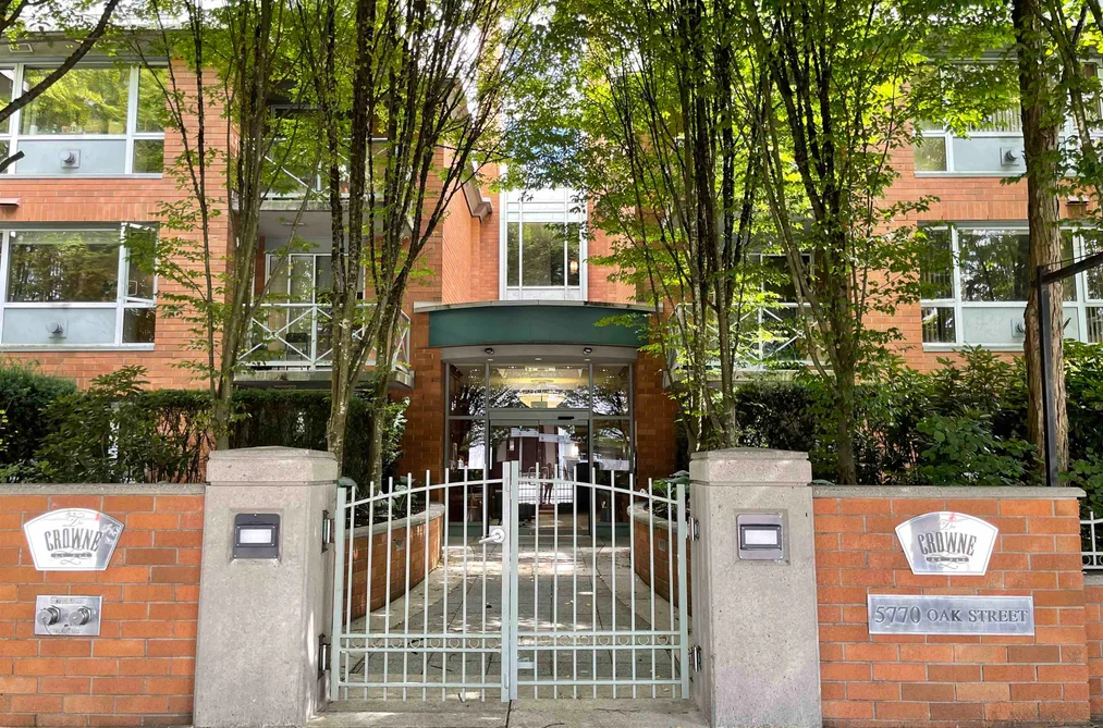 Condo for sale at 106 5770 Oak Street Vancouver British Columbia - MLS: R3161051