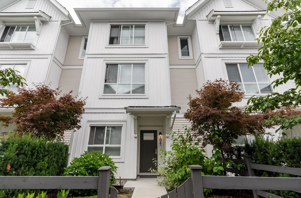 Townhouse for sale at 106 8335 Nelson Street Mission British Columbia - MLS: R3150095
