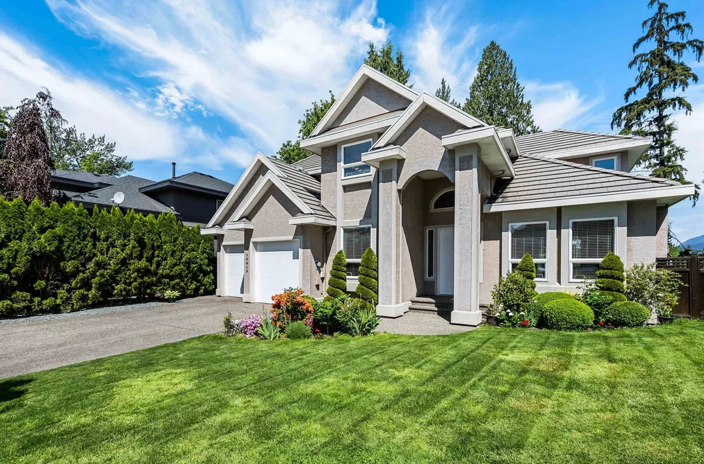 10615 238 STREET, Maple Ridge BC V2W 1E4, Maple Ridge BC — Residential for Sale - Photo 2