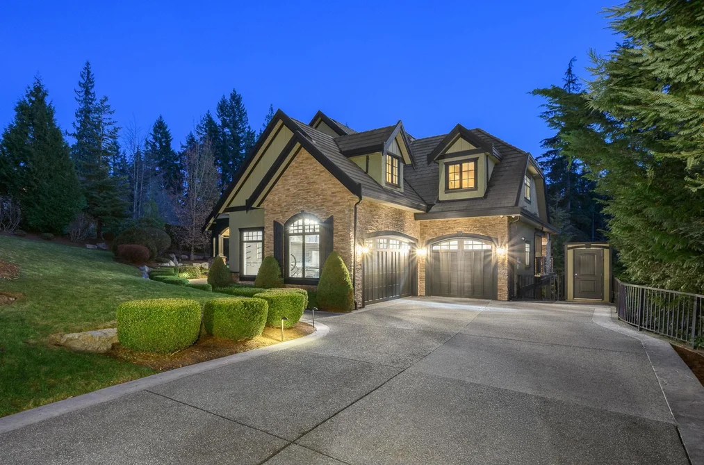 1062 MAGNOLIA WAY, Anmore BC V3H 5M6, Anmore BC — Residential for Sale - Photo 2