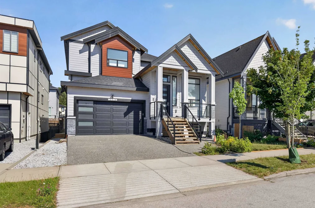 House for sale at 10628 124 Street Surrey British Columbia - MLS: R3163341