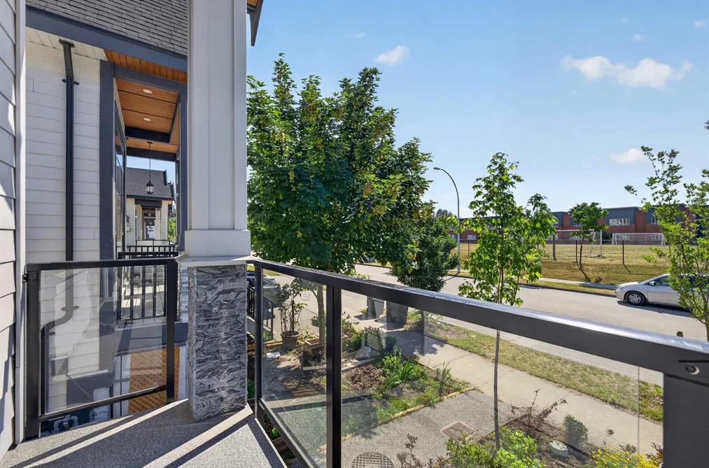 10628 124 STREET, Surrey, BC — Residential for Sale — Photo 4 of 40