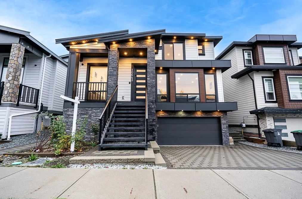 House for sale at 10643 124a Street Surrey British Columbia - MLS: R3116506