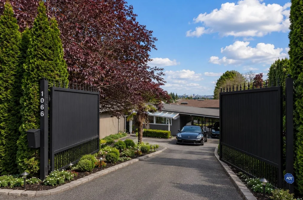 House for sale at 1066 Palmerston Avenue West Vancouver British Columbia - MLS: R3133241