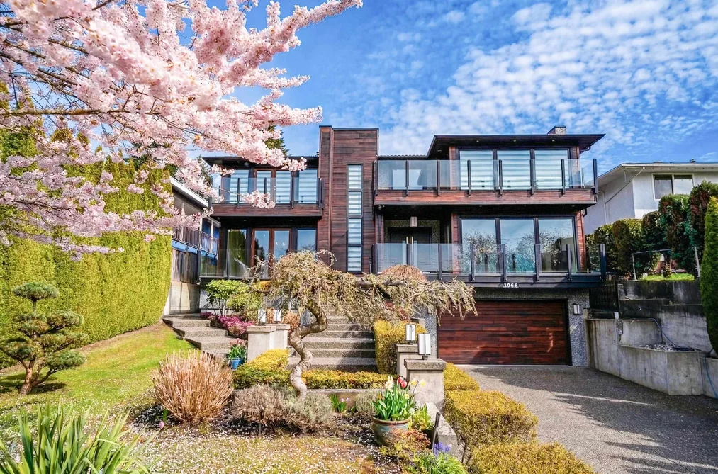 1068 HOLDOM AVENUE, Burnaby BC V5B 3V6, Burnaby BC — Residential for Sale - Photo 2