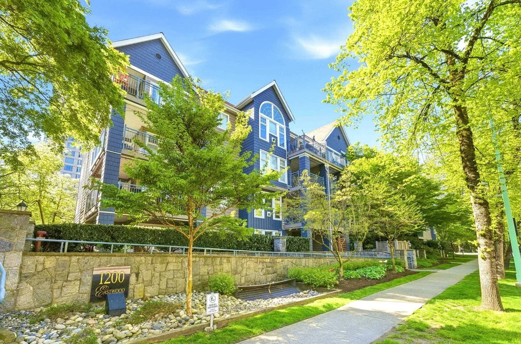 Condo for sale at 107 1200 Eastwood Street Coquitlam British Columbia - MLS: R3125775