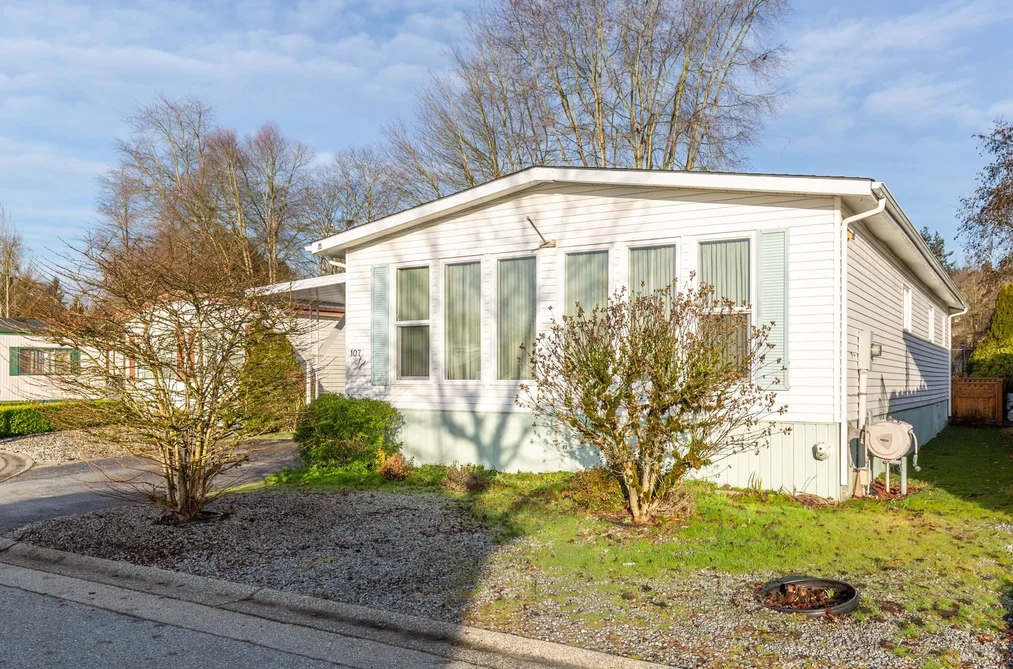 107 145 KING EDWARDS STREET, Coquitlam BC V3K 6L9, Coquitlam BC — Residential for Sale - Photo 3