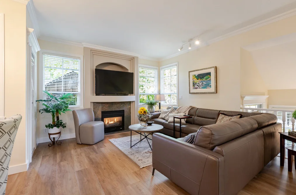 107-15350 Sequoia Drive, Surrey, BC - Townhouse for Sale - Photo 6 of 40 107-15350 Sequoia Drive, Surrey, BC - Townhouse for Sale - Photo 6 of 40