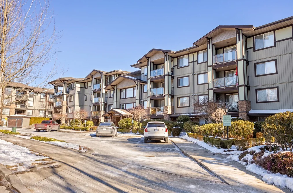 107 2038 SANDALWOOD CRESCENT, Abbotsford BC V2S 3H6, Abbotsford BC — Residential for Sale - Photo 2