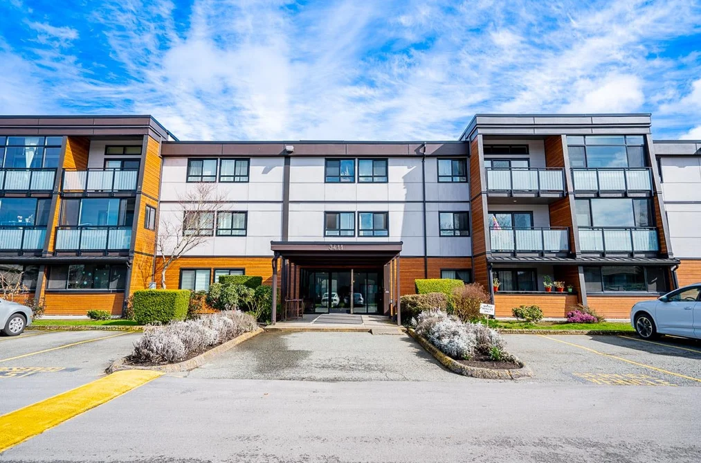 Condo for sale at 107 3411 Springfield Drive Richmond British Columbia - MLS: R3101317