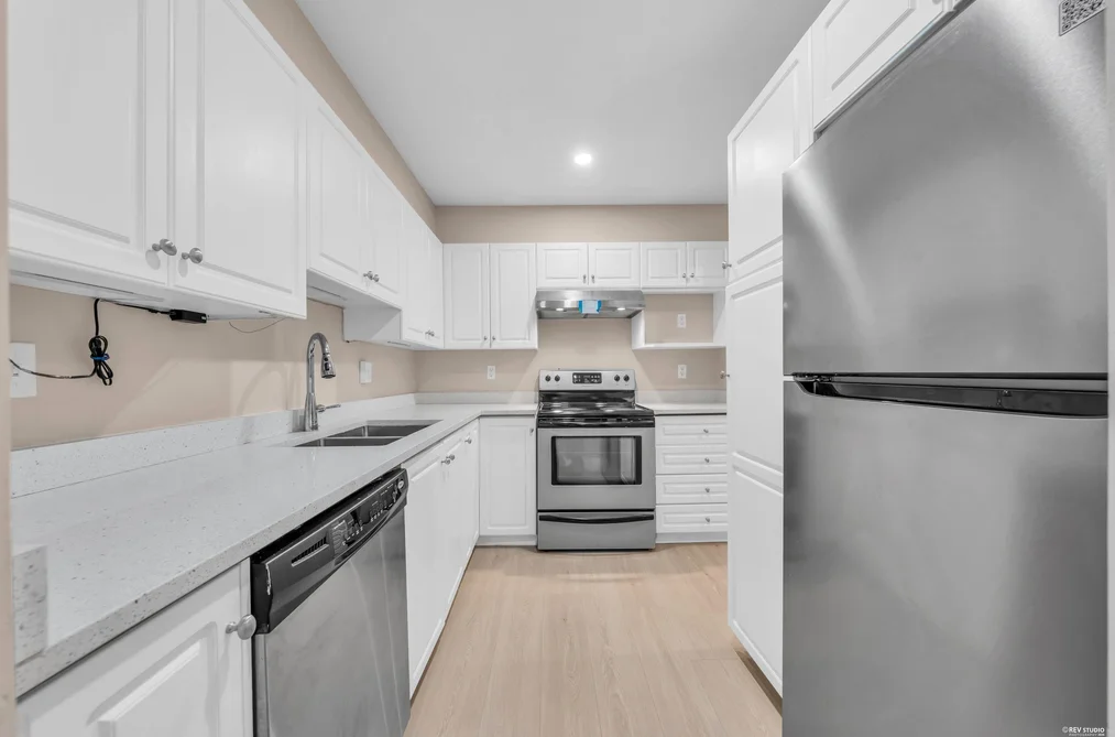 515 Whiting Way Unit 107, Coquitlam, BC - MLS: R3135332