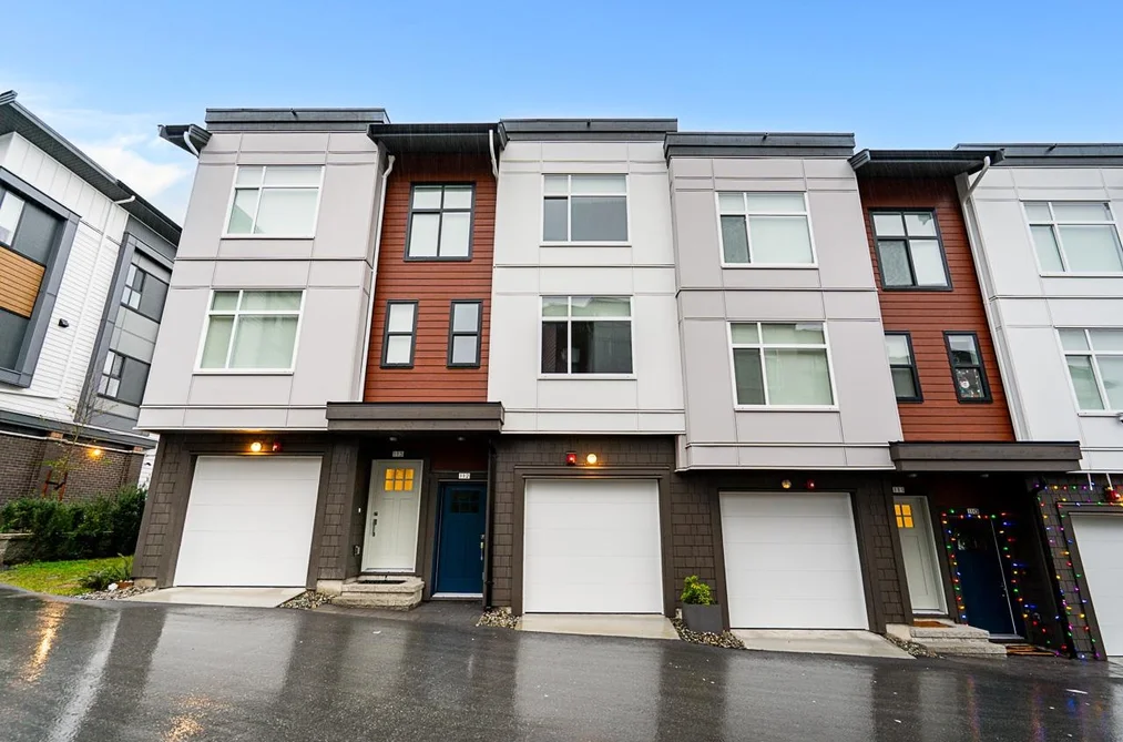 107 5330 198 STREET, Langley BC V3A 1G1, Langley BC — Residential for Sale - Photo 2