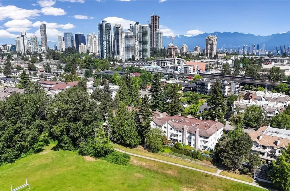 107 5350 VICTORY STREET, Burnaby BC V5J 1T1, Burnaby BC — Residential for Sale - Photo 2