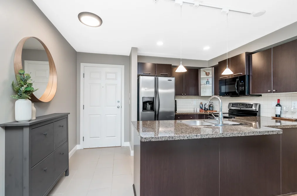 Condo for sale at 107 5454 198 Street Langley British Columbia - MLS: R3116721