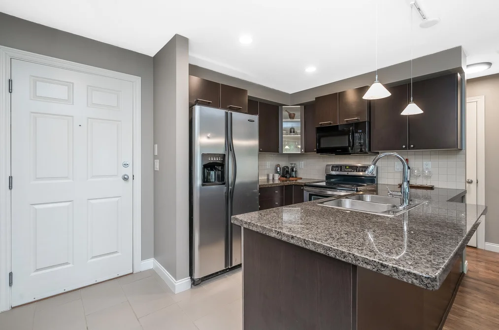 Condo for sale at 107 5454 198 Street Langley British Columbia - MLS: R3116721